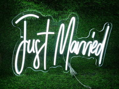 Neon Sign - Just Married